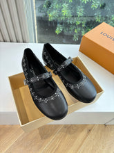China Replica LV Women Shoes 122usd Only